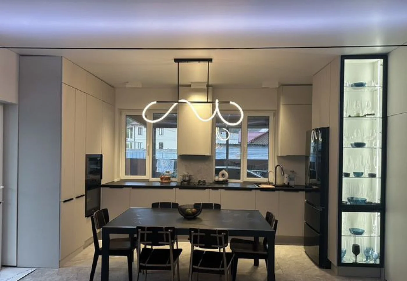 Кухонный гарнитур на заказ по индивидуальным размерам от производителя