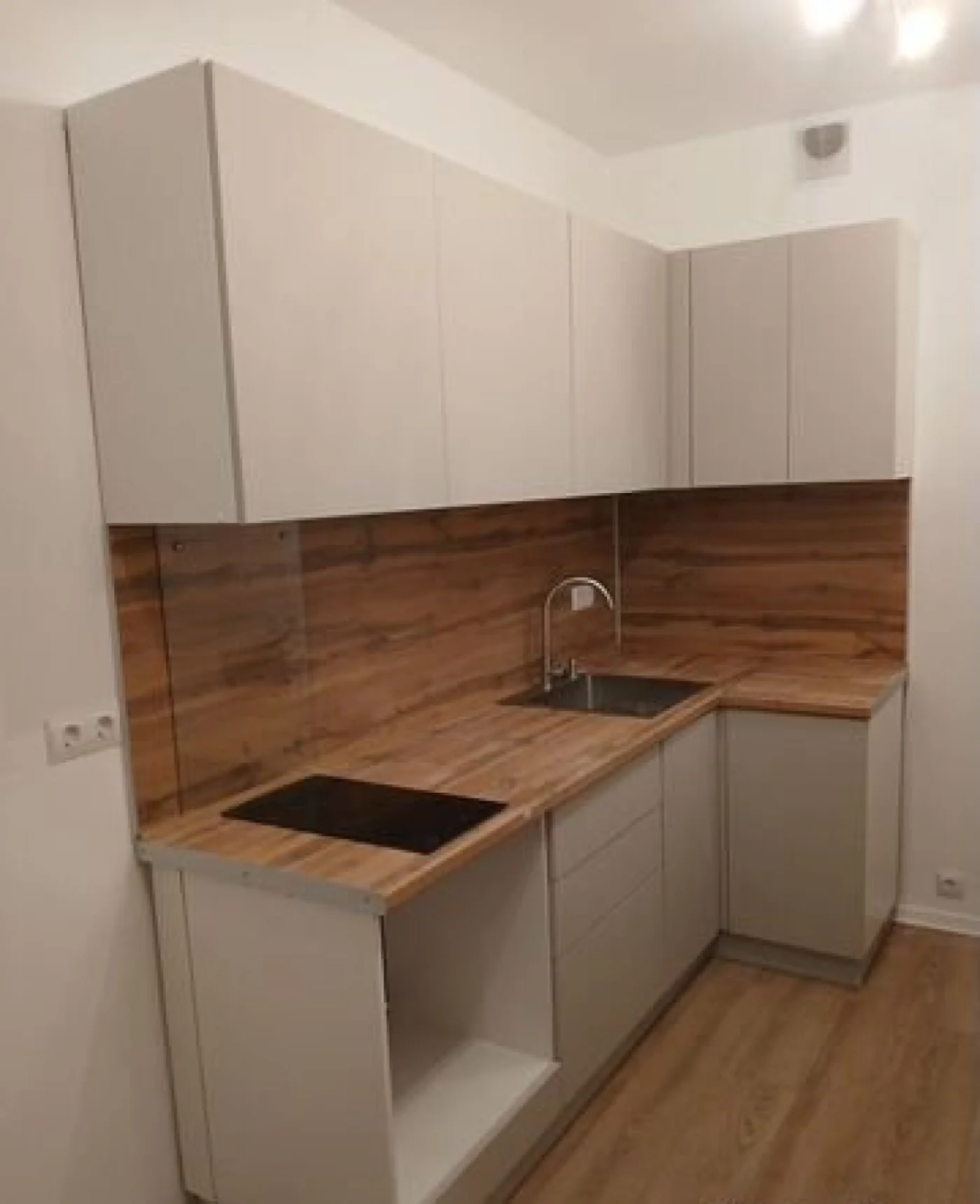 Кухня угловая 220х100 см под заказ, ЛДСП и МДФ